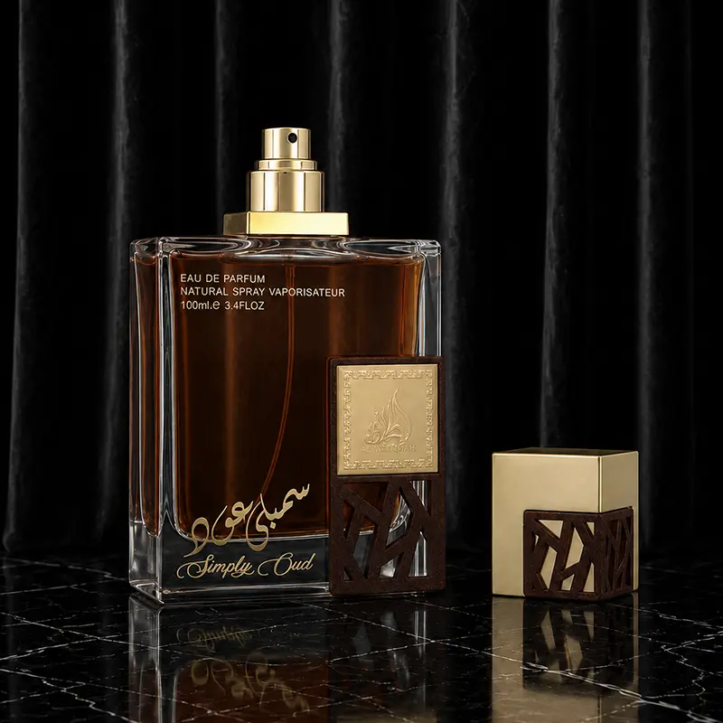 Simply Oud bottle cap and spray nozzle detail with amber liquid and glass bottle